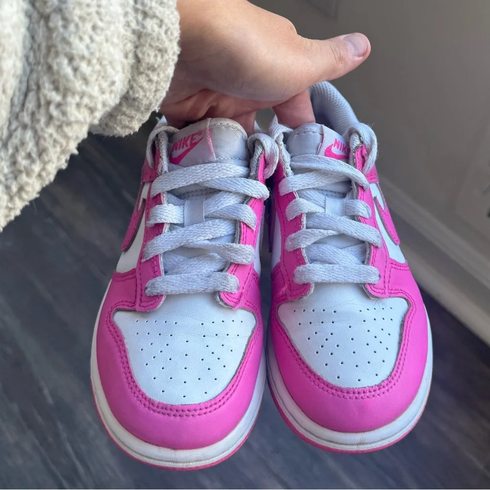 Nike Kids Sneakers White and Hot Pink Low Top